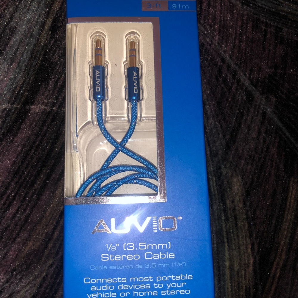 3-ft Aux cord Blue